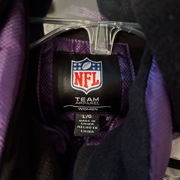 Baltimore Ravens Fur-Trim Hooded Belted Puffer - Picture 11 of 12